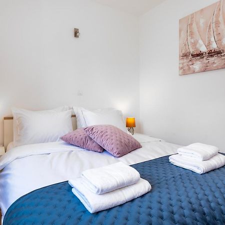 First Choice Apartment Rogoznica Rogoznica  Bagian luar foto